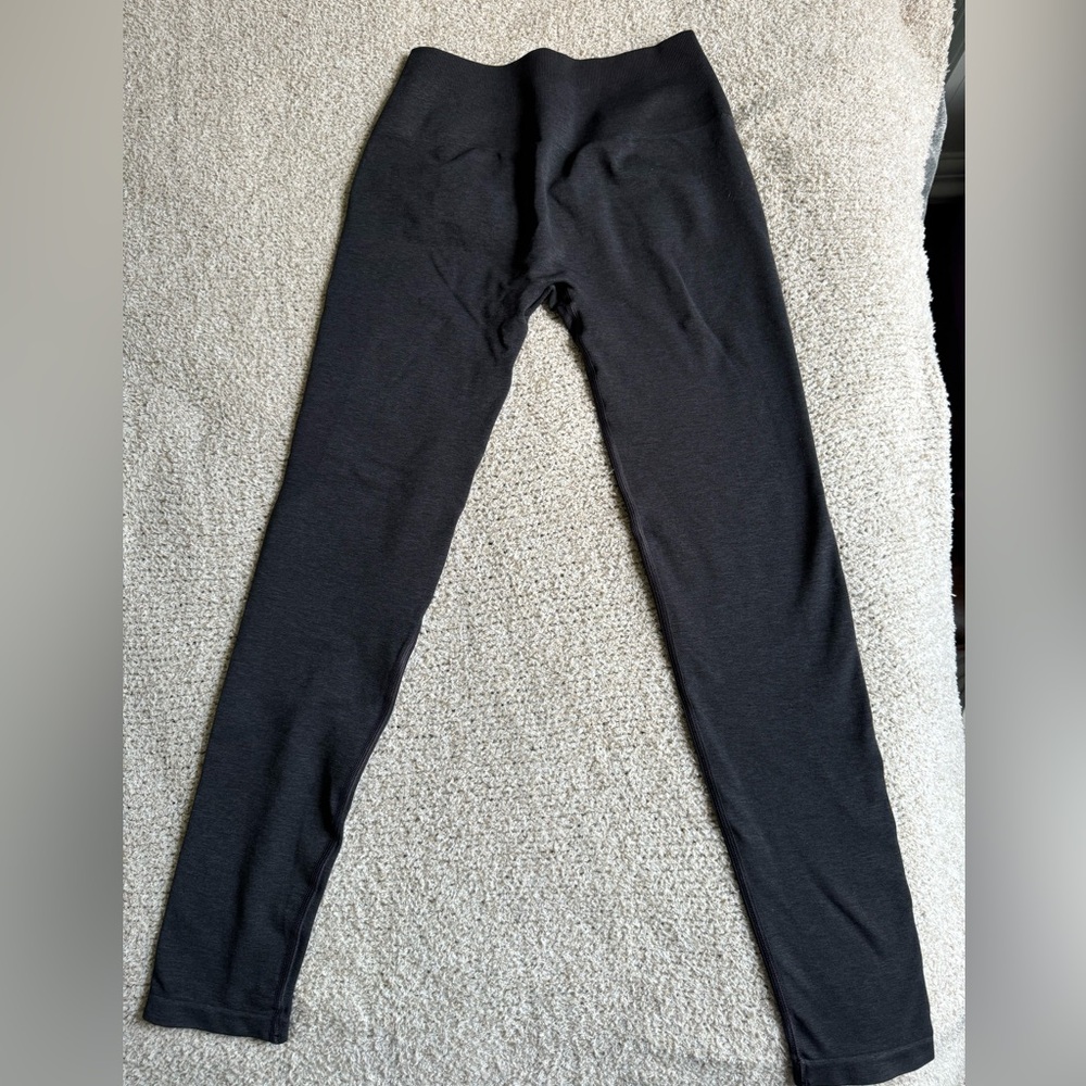 ALPHALETE amplify LEGGINGS WITH BUTT SCRUNCH